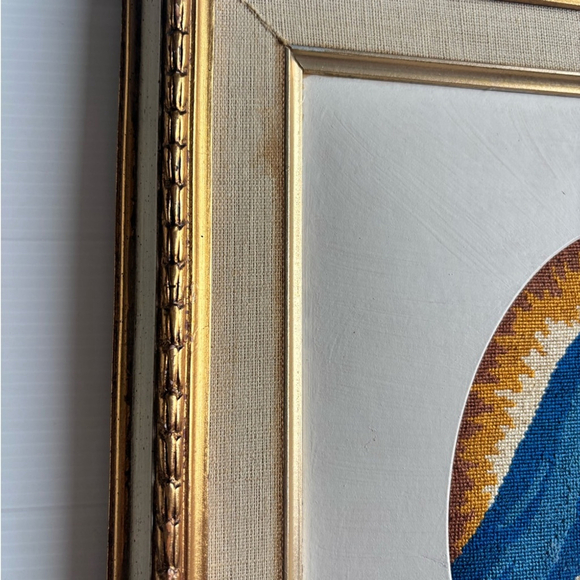 Vintage Jesus and Mary Tapestry Oval Frame 16x14 - Picture 5 of 10